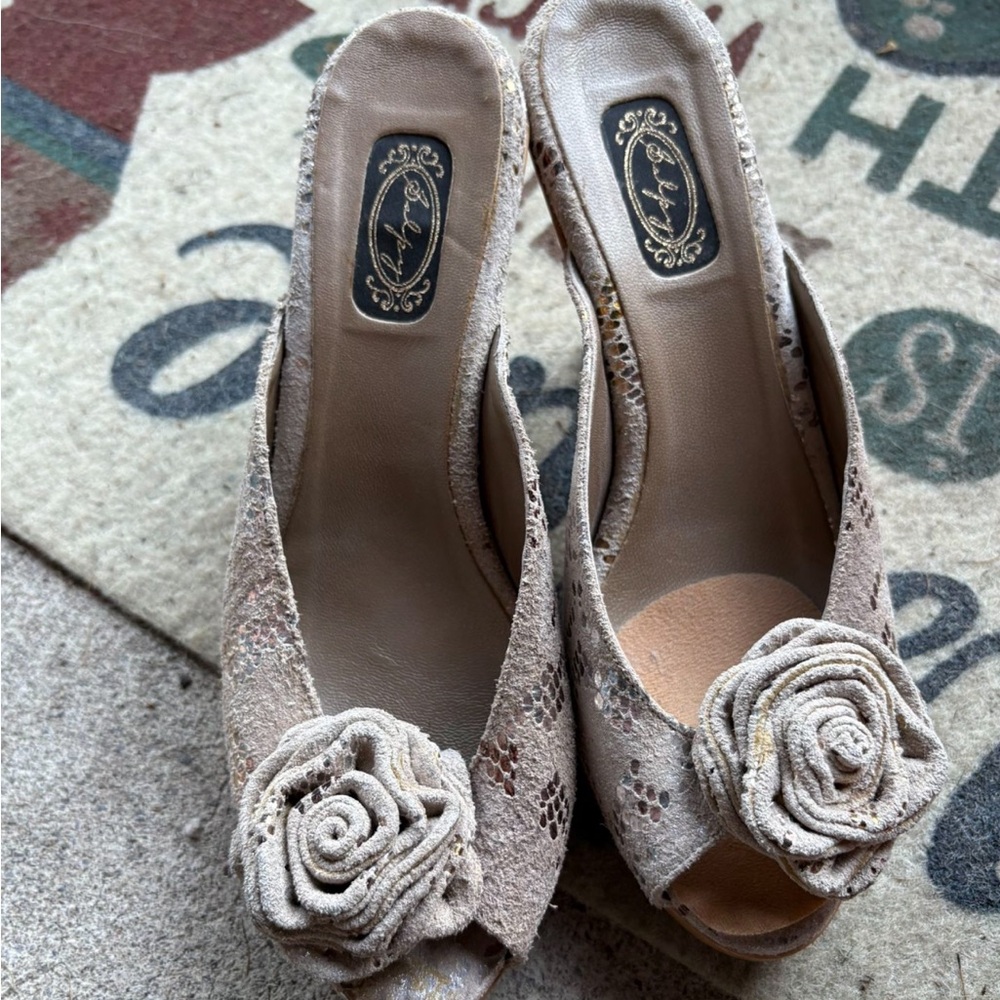 J.Renee Cream Lace Peep-Toe Mules with Rosette